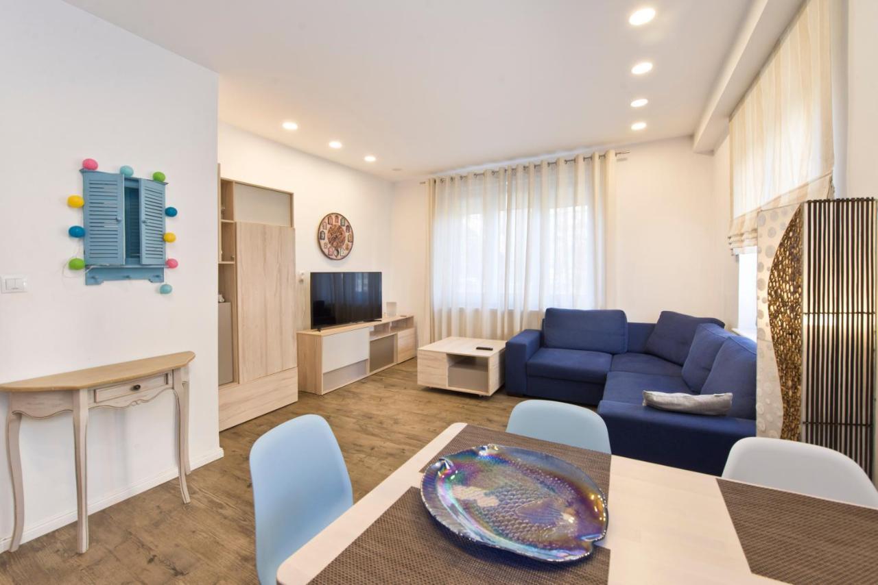 Kawalerka Refektarska Krr Apartment